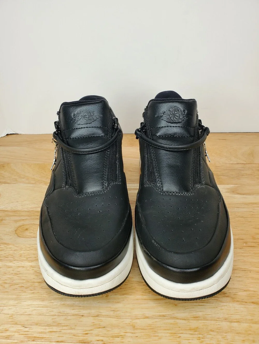 Nike Air Jordan 1 Jester XX Low Black Sail Womens Size 8 AV4050-001